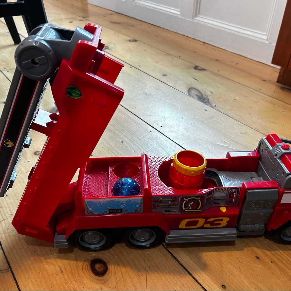Paw patrol fire truck